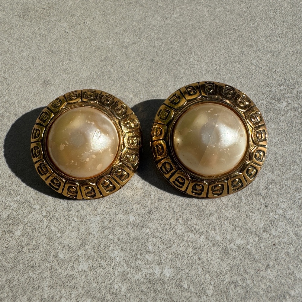 Chanel Vintage Clip On Faux Pearl Gold Chunky Earrings 80s